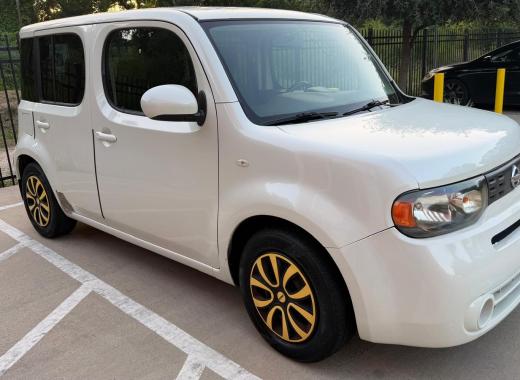2011 NISSAN CUBE