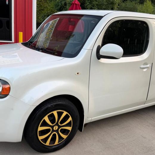 2011 NISSAN CUBE