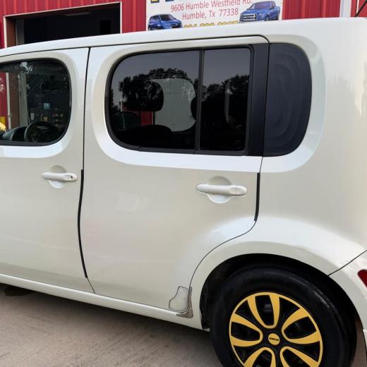 2011 NISSAN CUBE