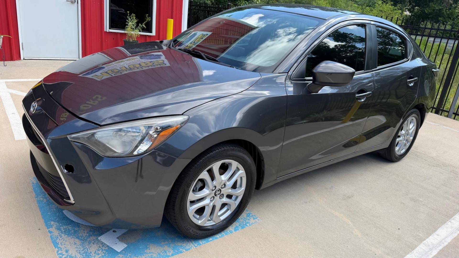 2017 Toyota Yaris IA