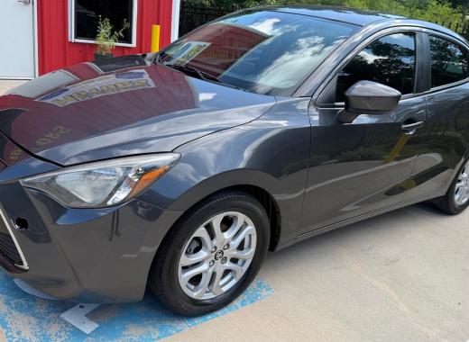 2017 Toyota Yaris IA